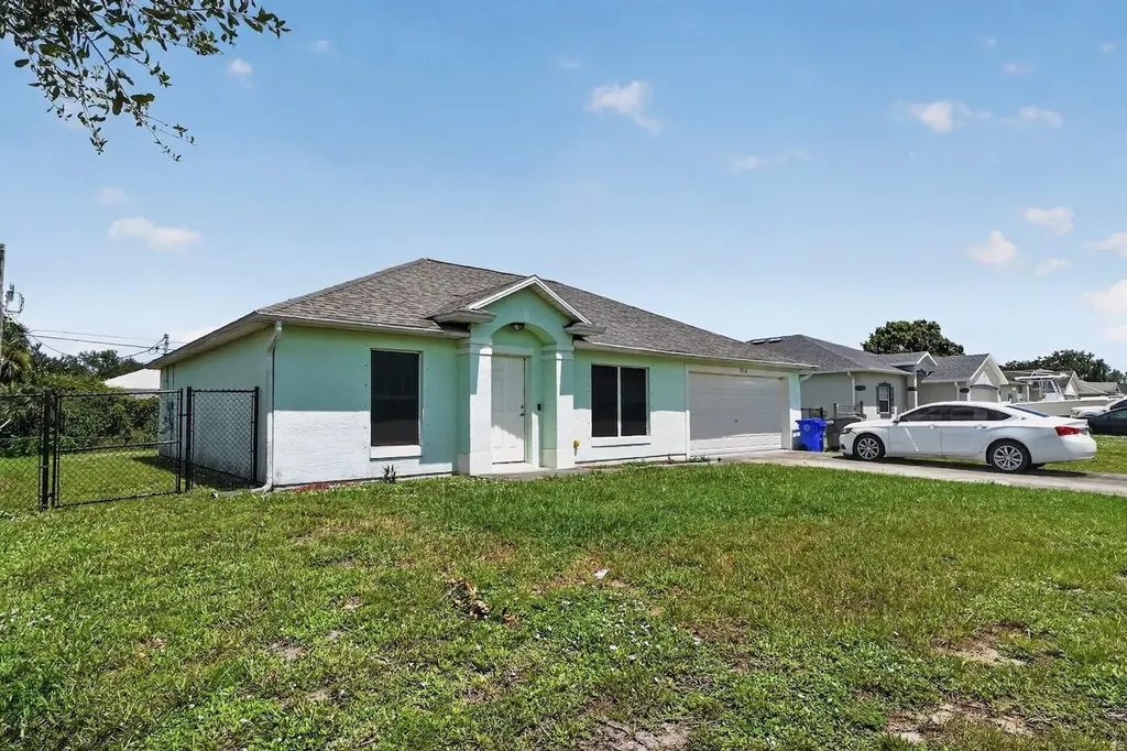 7816 100th Avenue Vero Beach FL 32967