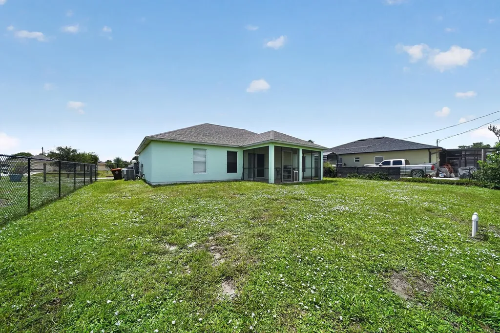 7816 100th Avenue Vero Beach FL 32967