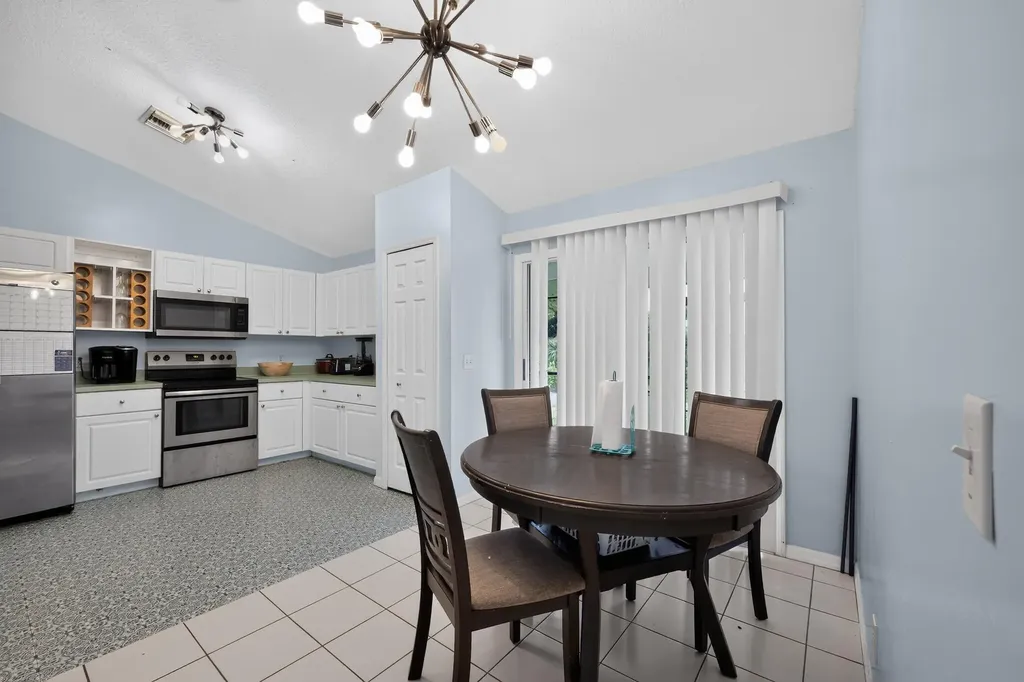 7816 100th Avenue Vero Beach FL 32967