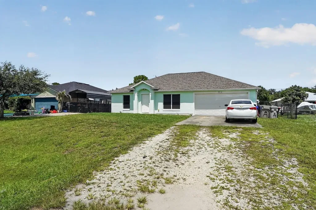7816 100th Avenue Vero Beach FL 32967