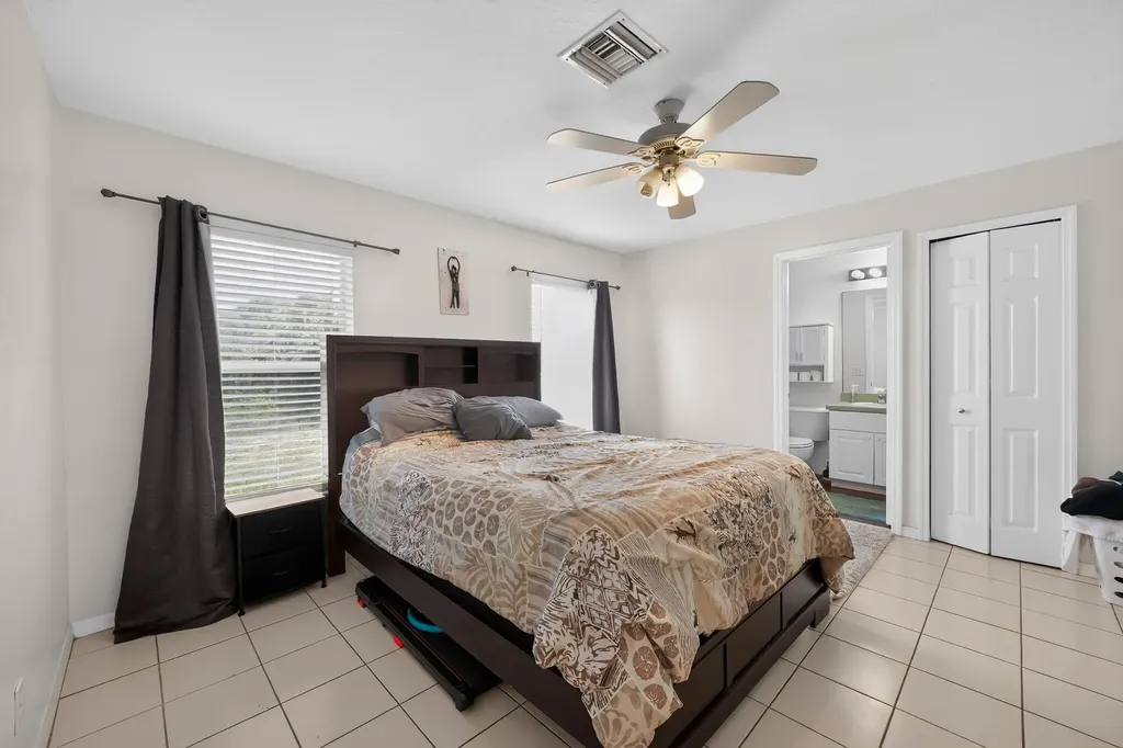 7816 100th Avenue Vero Beach FL 32967