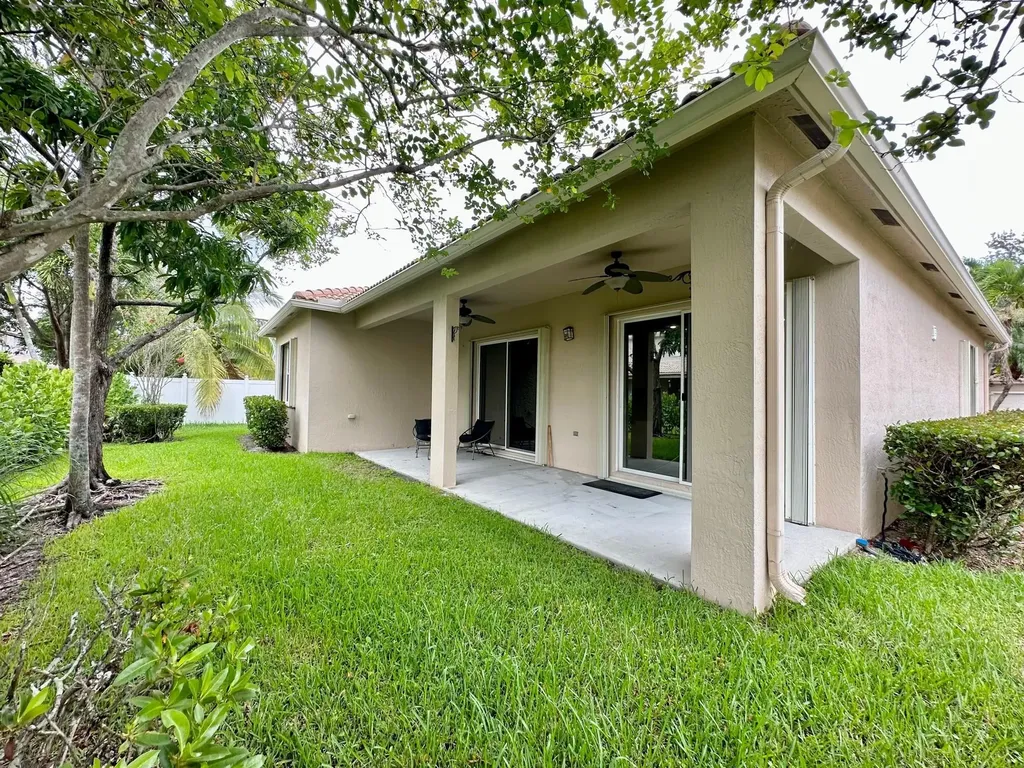 4109 W Whitewater Avenue Weston FL 33332