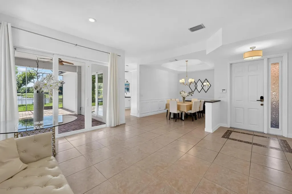 143 Isle Verde Way Palm Beach Gardens FL 33418