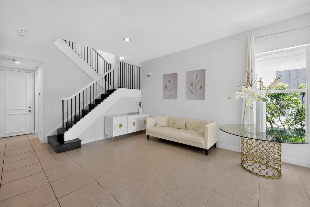 143 Isle Verde Way Palm Beach Gardens FL 33418