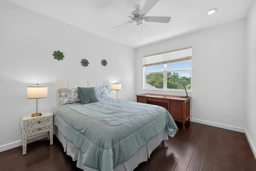 143 Isle Verde Way Palm Beach Gardens FL 33418