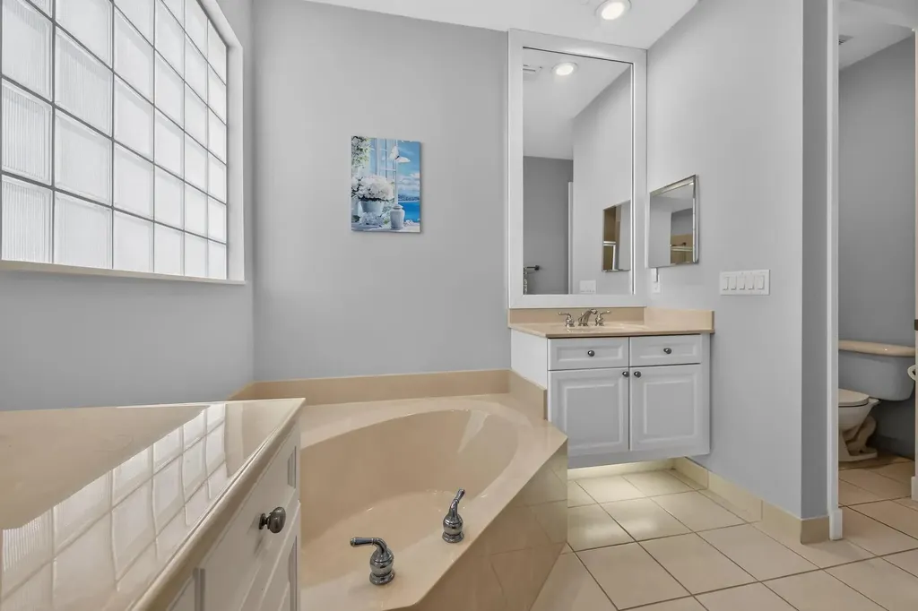 143 Isle Verde Way Palm Beach Gardens FL 33418