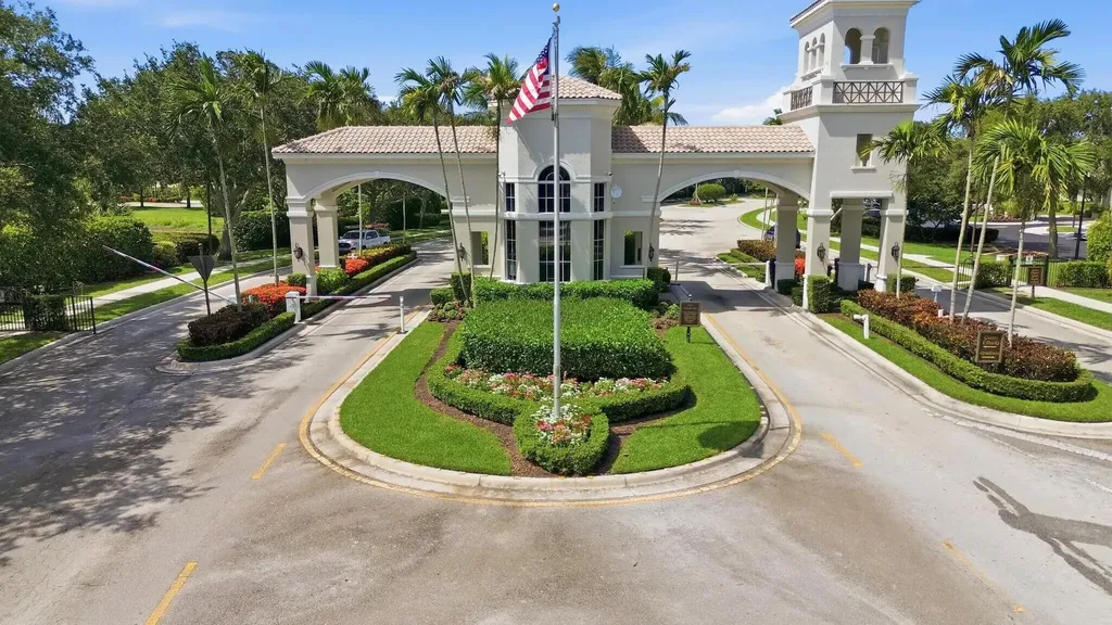 143 Isle Verde Way Palm Beach Gardens FL 33418