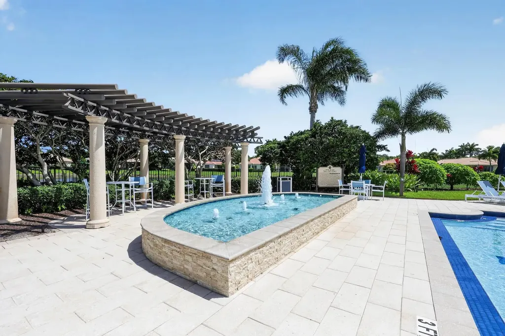 143 Isle Verde Way Palm Beach Gardens FL 33418