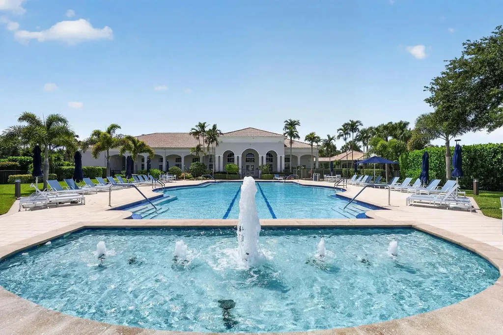143 Isle Verde Way Palm Beach Gardens FL 33418