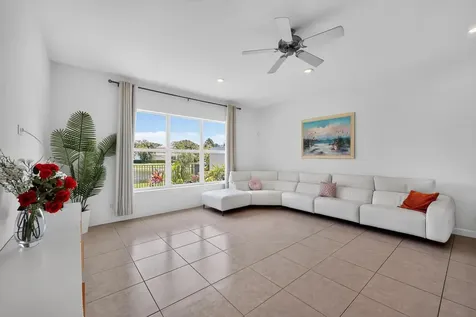 143 Isle Verde Way Palm Beach Gardens FL 33418