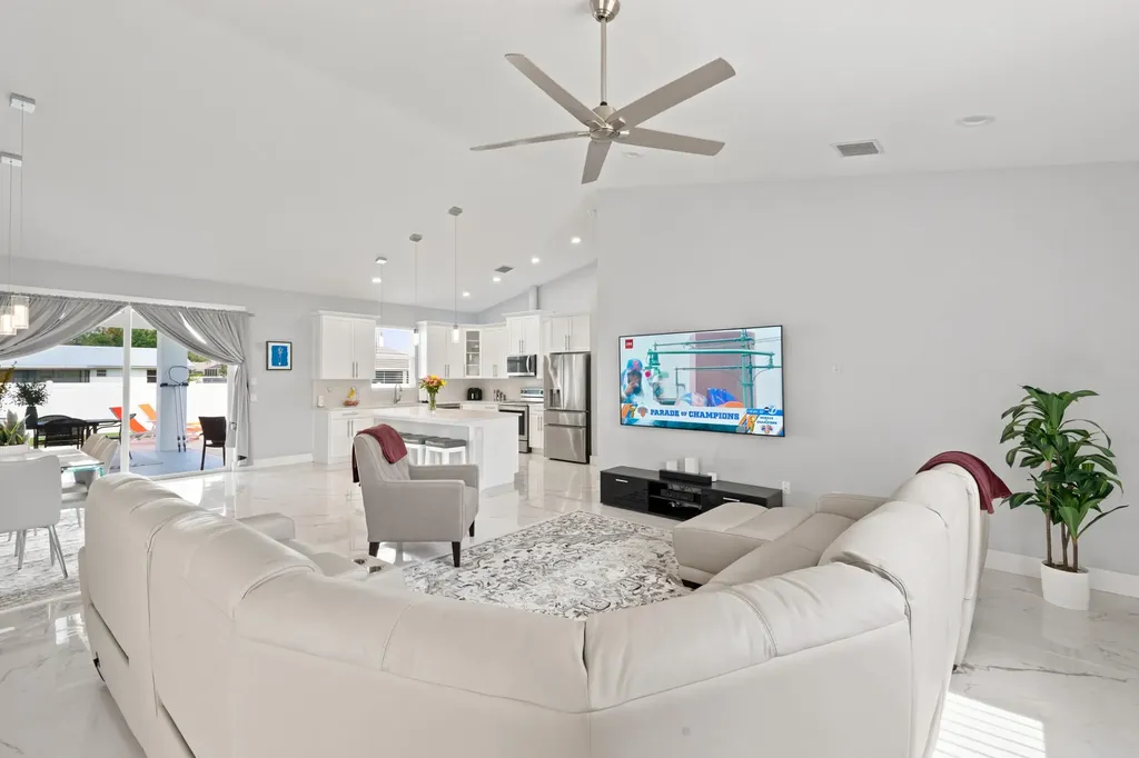 4282 SW Earnest Street Port St Lucie FL 34953