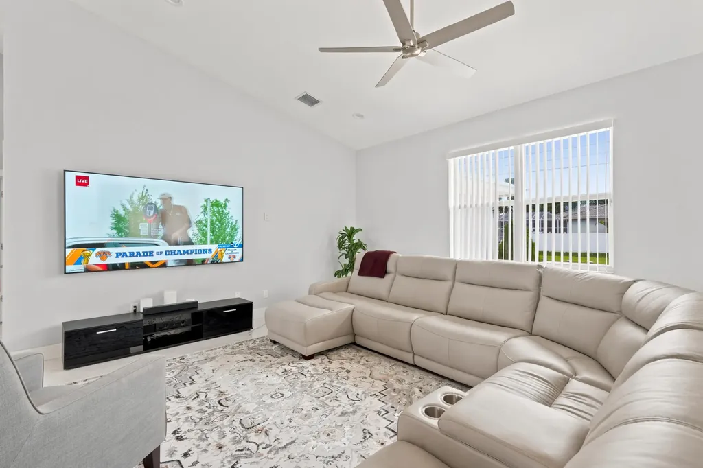 4282 SW Earnest Street Port St Lucie FL 34953