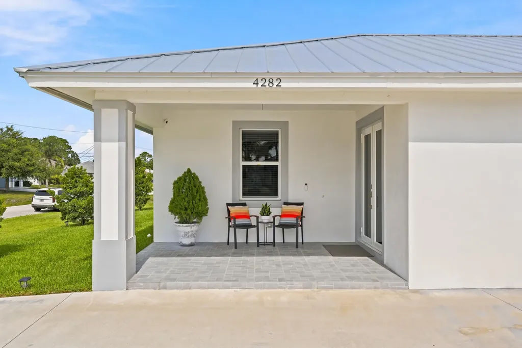 4282 SW Earnest Street Port St Lucie FL 34953
