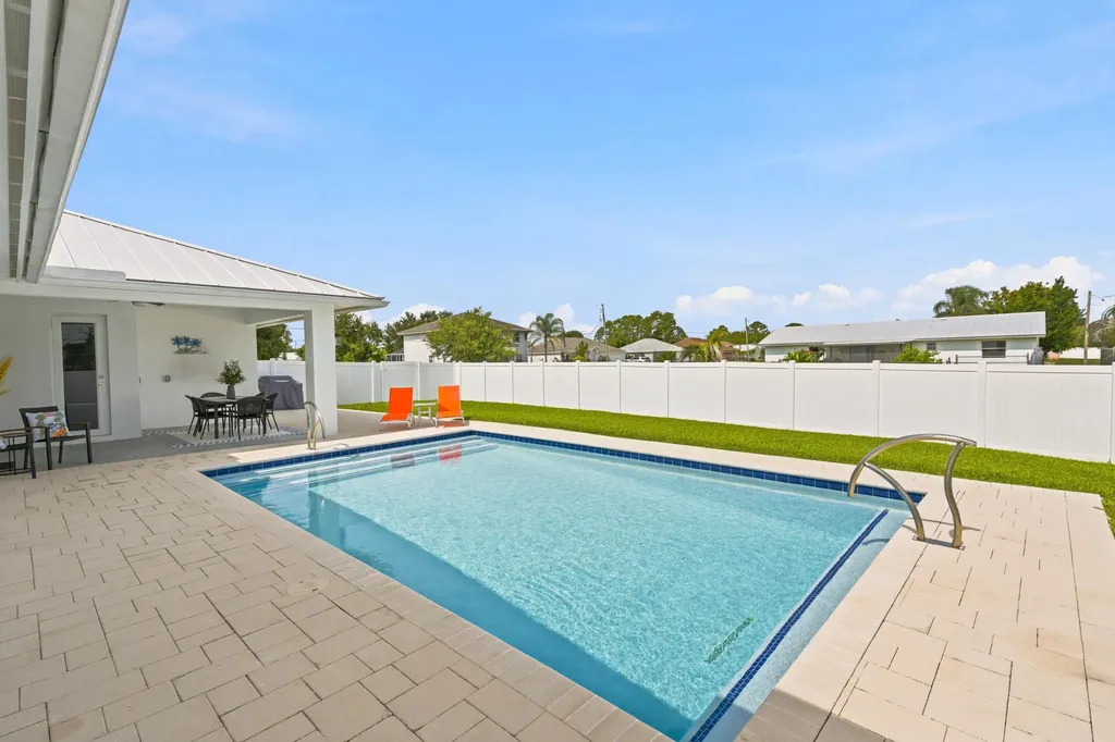 4282 SW Earnest Street Port St Lucie FL 34953