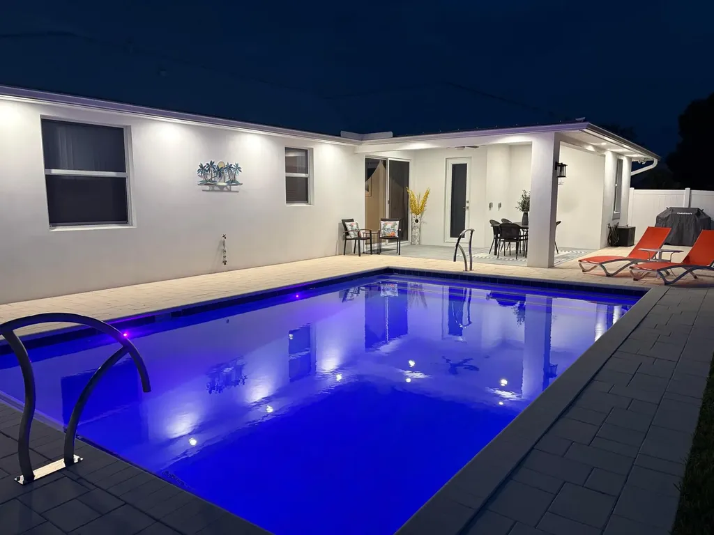 4282 SW Earnest Street Port St Lucie FL 34953