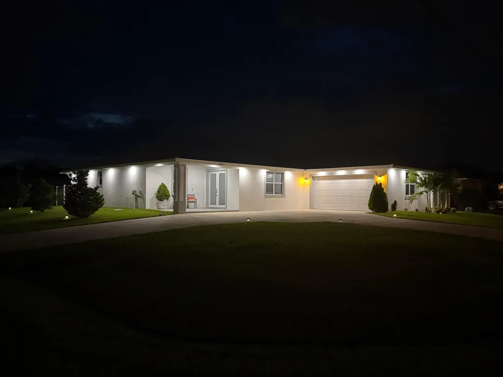 4282 SW Earnest Street Port St Lucie FL 34953