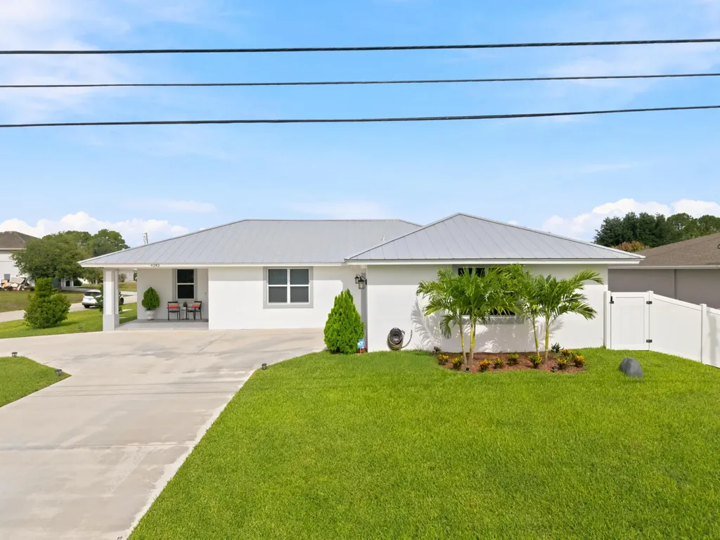 4282 SW Earnest Street Port St Lucie FL 34953