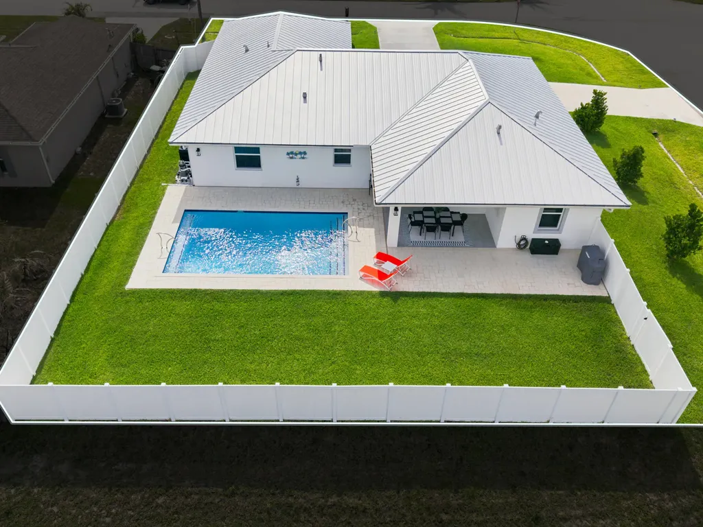 4282 SW Earnest Street Port St Lucie FL 34953