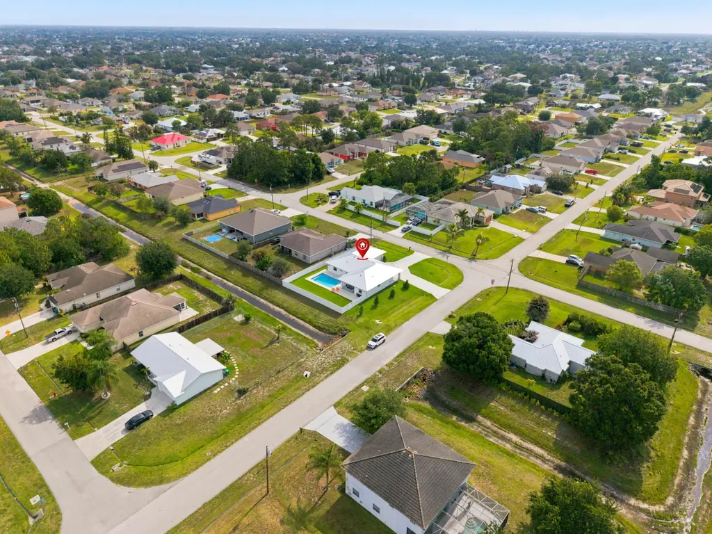 4282 SW Earnest Street Port St Lucie FL 34953