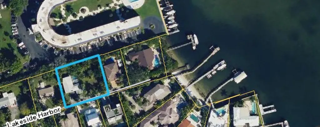 631 Lakeside Harbor Boynton Beach FL 33435