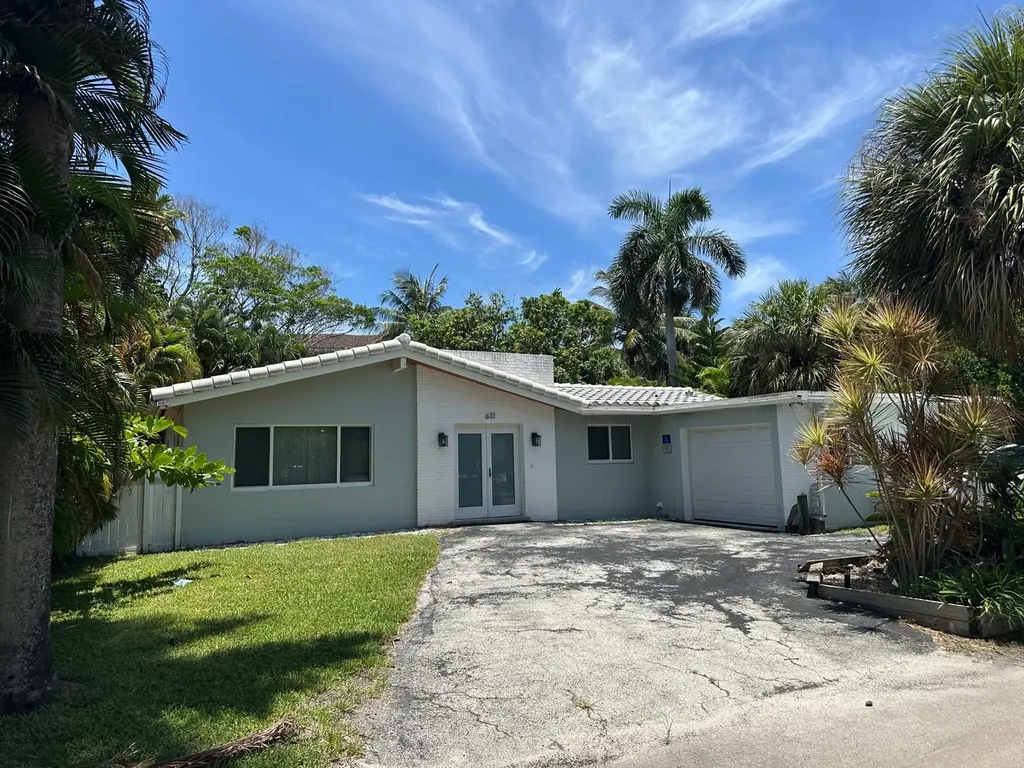 631 Lakeside Harbor Boynton Beach FL 33435