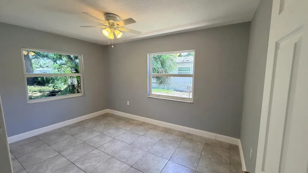 607 N 19th Street Fort Pierce FL 34950