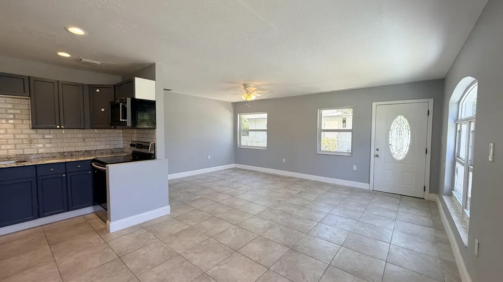 607 N 19th Street Fort Pierce FL 34950