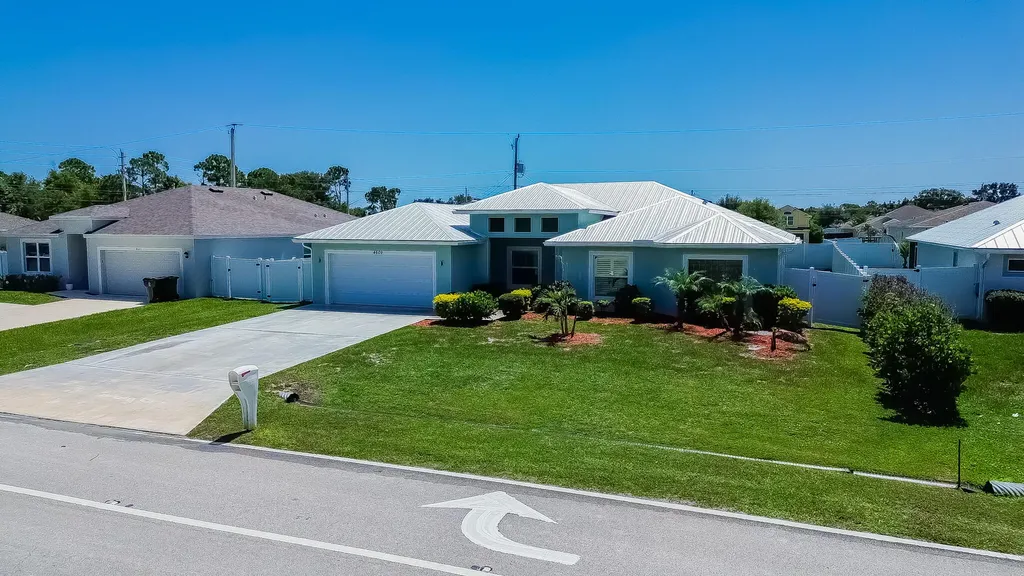 4609 SW Savona Boulevard Port St Lucie FL 34953
