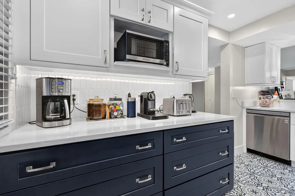 2401 Marina Isle Way Jupiter FL 33477