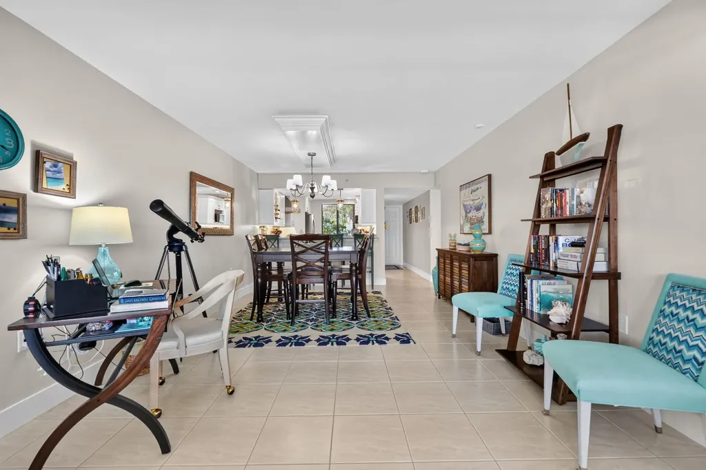 2401 Marina Isle Way Jupiter FL 33477