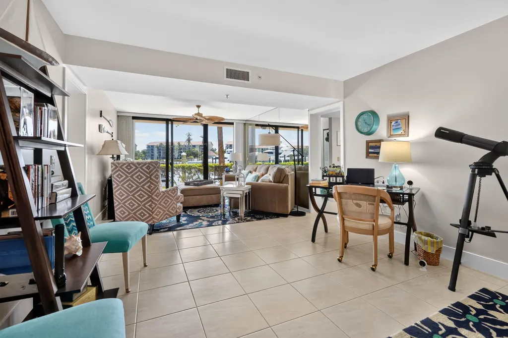 2401 Marina Isle Way Jupiter FL 33477