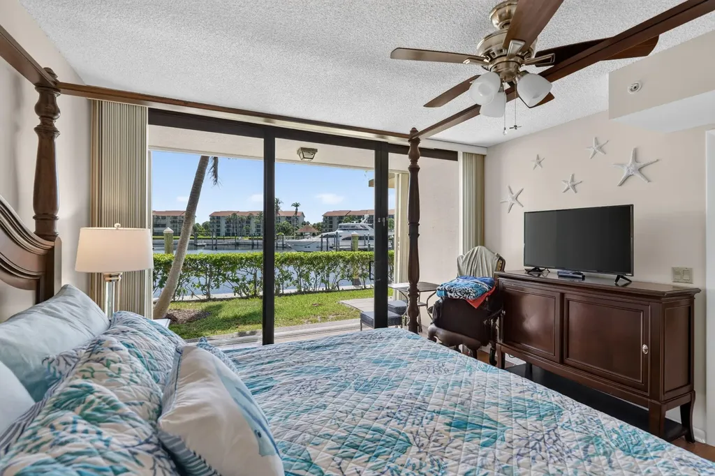 2401 Marina Isle Way Jupiter FL 33477