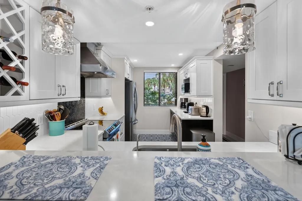 2401 Marina Isle Way Jupiter FL 33477