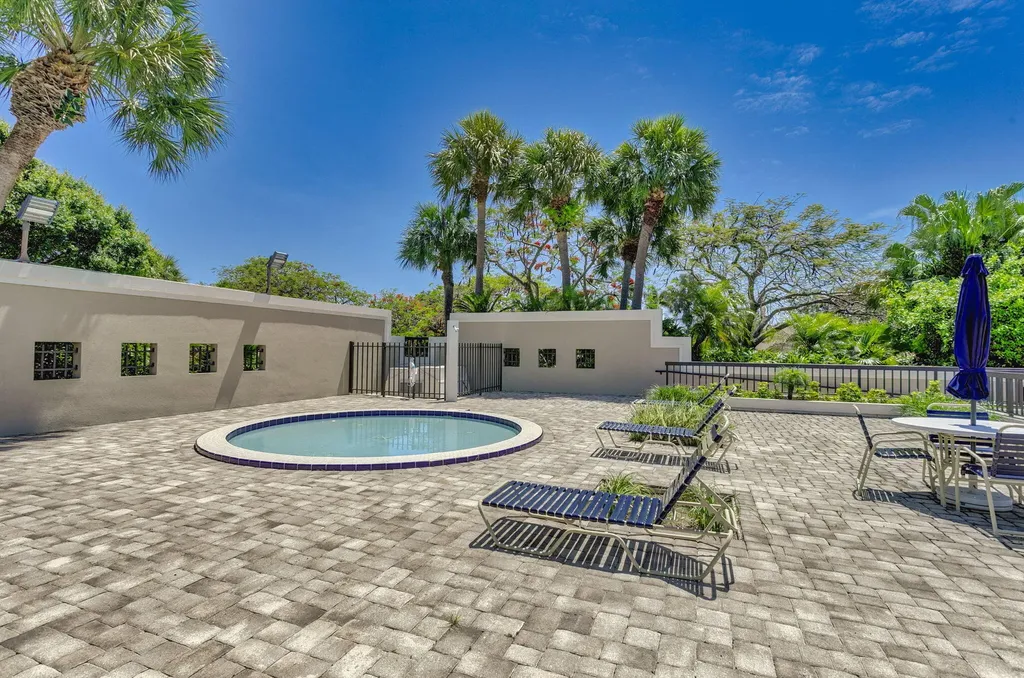 2401 Marina Isle Way Jupiter FL 33477