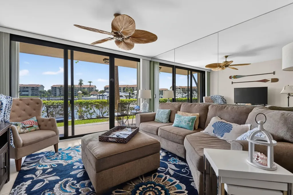 2401 Marina Isle Way Jupiter FL 33477