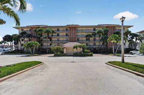 2401 Marina Isle Way Jupiter FL 33477