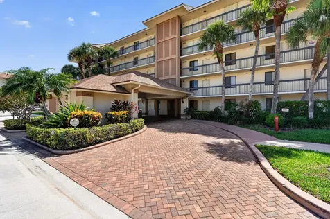 2401 Marina Isle Way Jupiter FL 33477