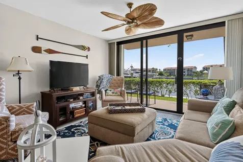 2401 Marina Isle Way Jupiter FL 33477