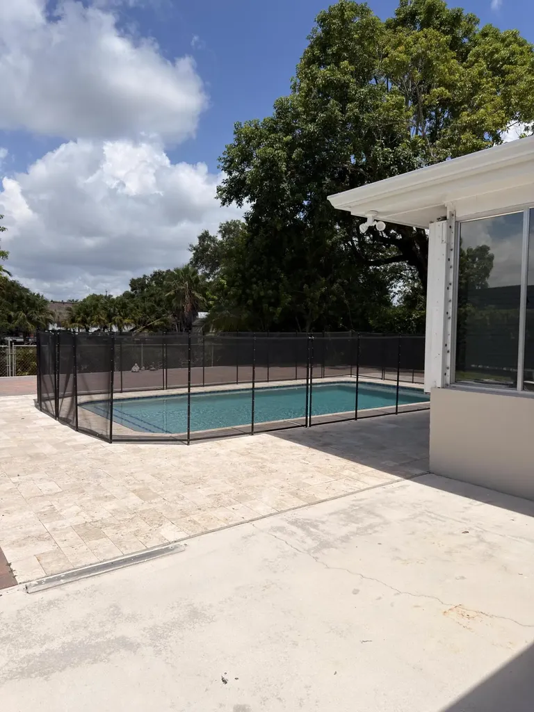 7500 SW 98th Court Miami FL 33173