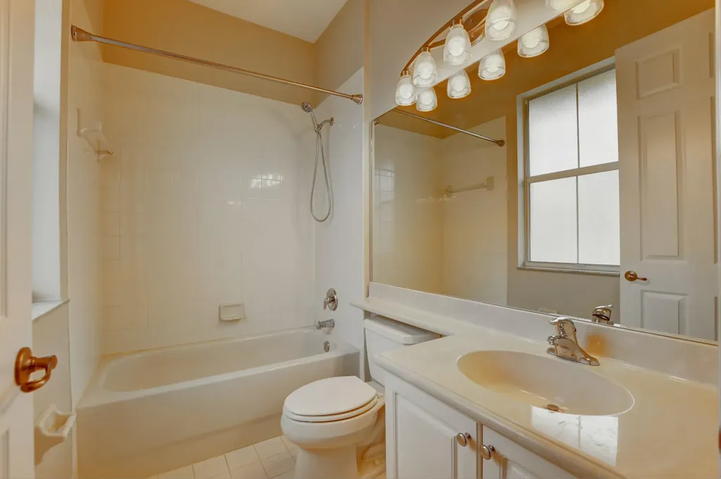 1260 Piazza Antinori Boynton Beach FL 33426
