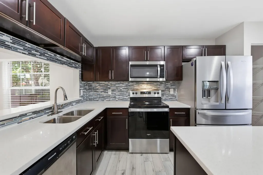 10837 NW 46th Drive Coral Springs FL 33076