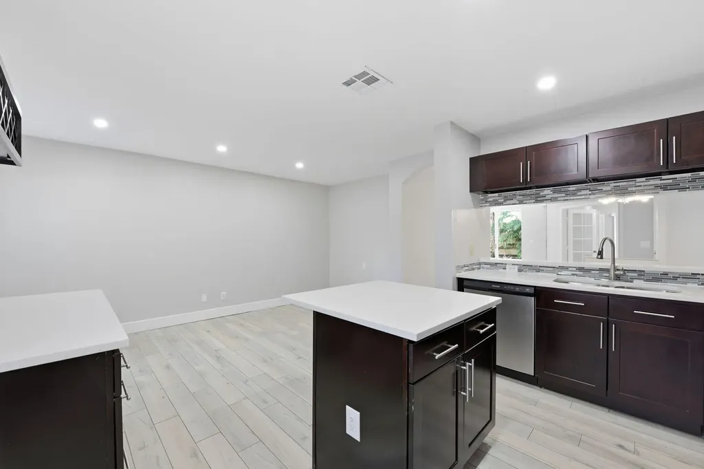 10837 NW 46th Drive Coral Springs FL 33076