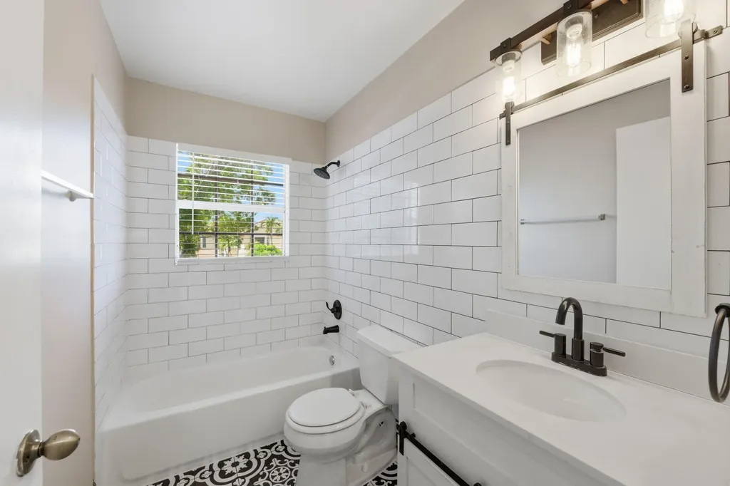 10837 NW 46th Drive Coral Springs FL 33076
