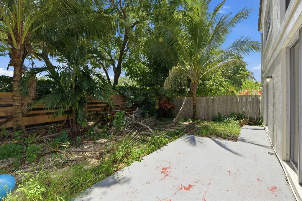 10837 NW 46th Drive Coral Springs FL 33076