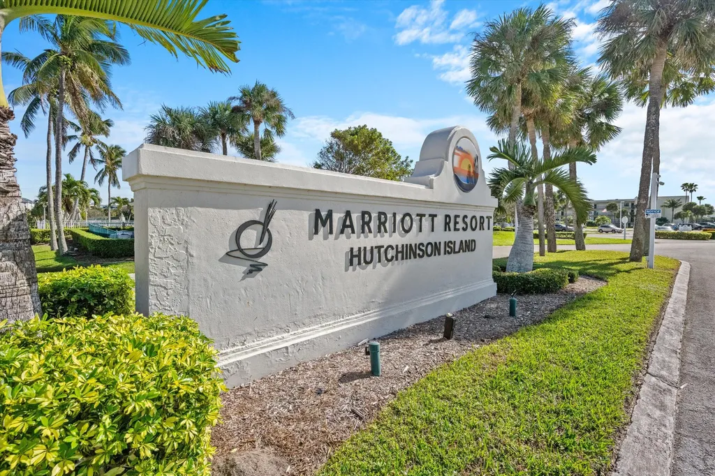 5750 NE Island Cove Way Stuart FL 34996