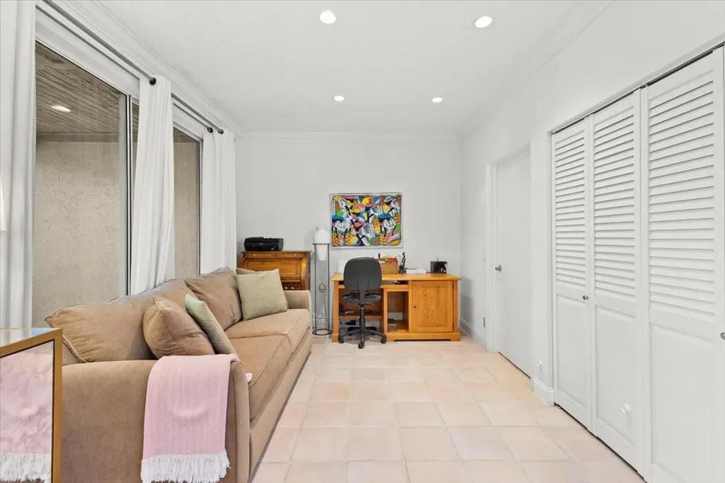 6700 Via Regina Boca Raton FL 33433