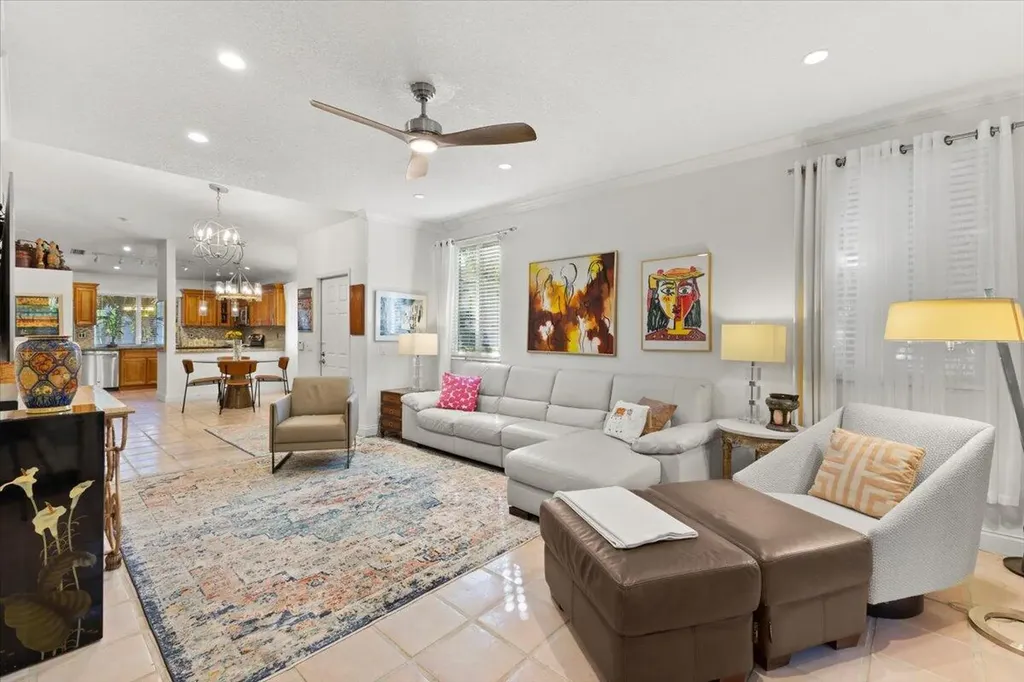 6700 Via Regina Boca Raton FL 33433