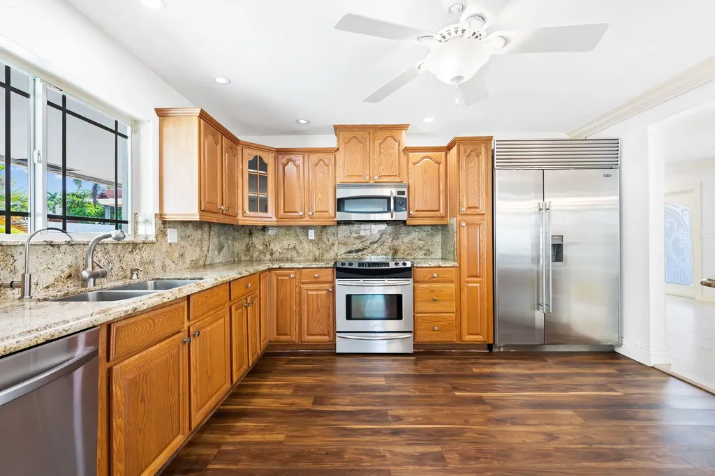 2011 NE 55th Street Fort Lauderdale FL 33308