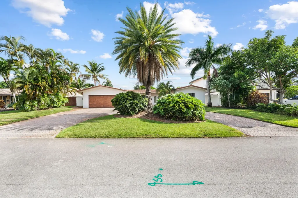 2011 NE 55th Street Fort Lauderdale FL 33308