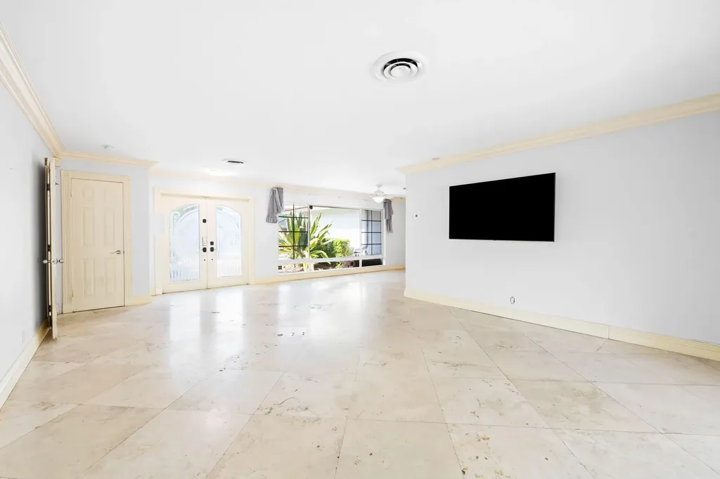 2011 NE 55th Street Fort Lauderdale FL 33308